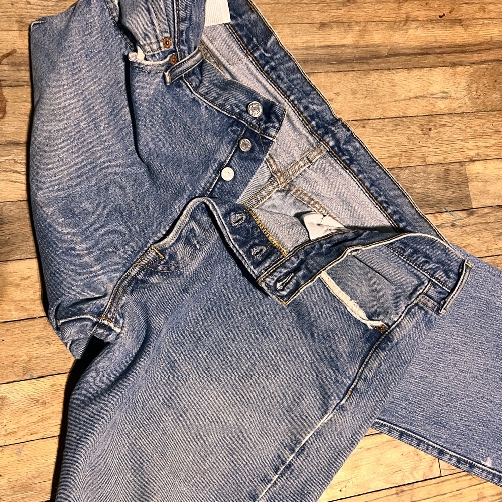 Levi 501 button fly